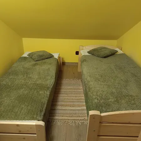 Beskidzki Zakatek Apartment *